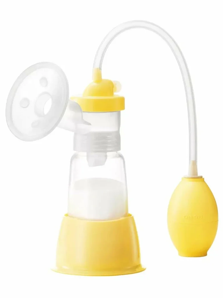 Why a Manual Breast Pump Is Perfect for Travel and On-the-Go Moms